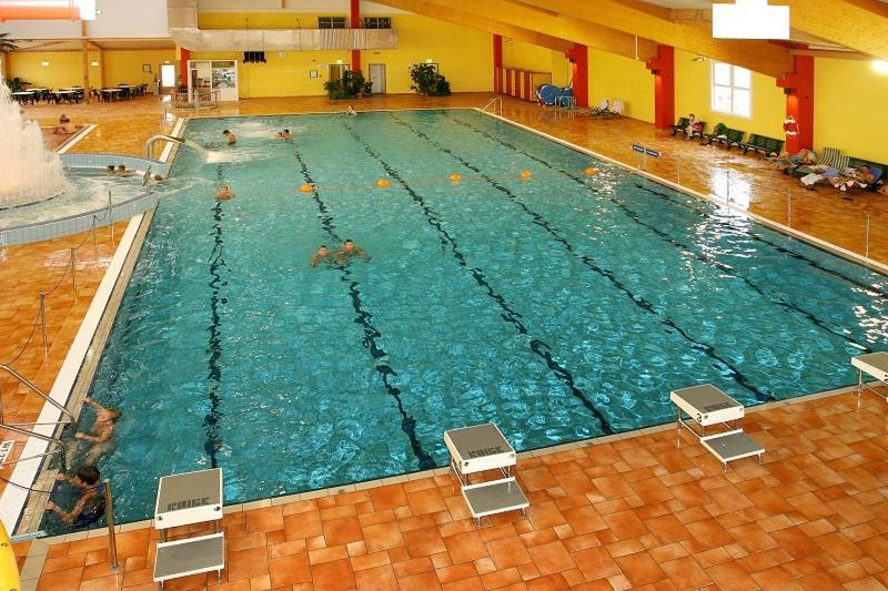Sporthotel Neuruppin - Apartmenthaus Mit Ferienwohnungen Dış mekan fotoğraf